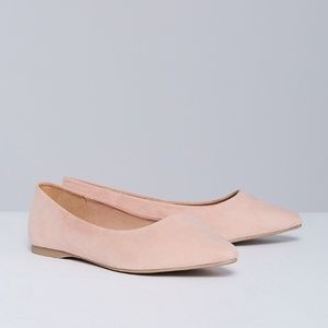 Beautiful NWT Lane Bryant Rose Cloud flats 11w
